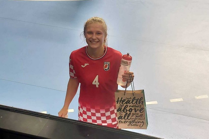 Hrvatska svladala Kazahstan, Lara Perić upisala tri gola u slavlju