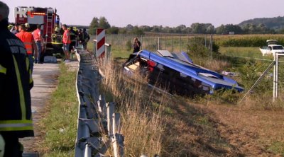 DORH Vozač izgubio kontrolu nad upravljačem, među 12 poginulih i vozač autobusa