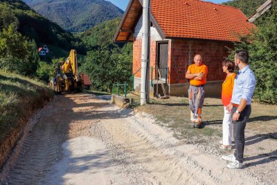 GRAD IVANEC Počela modernizacija nerazvrstanih cesta, asfalt već idućih dana