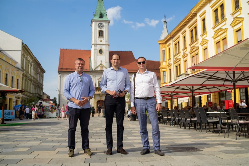 FOTO Izaslanik premijera ministar Ivan Malenica posjetio Špancirfest