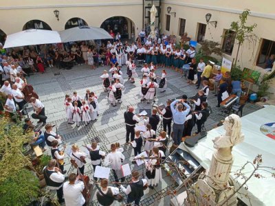 Općine Cestica, Petrijanec, Vidovec, Maruševec i Gornji Kneginec predstavile se u atriju Županijske palače