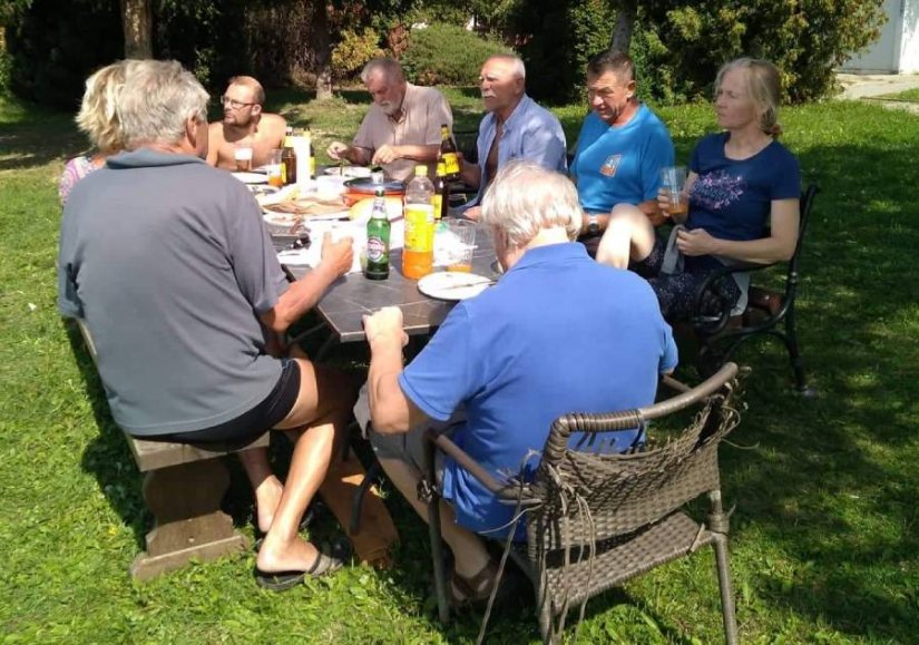 FOTO Skupina prijatelja na Aquacityju priredila -  oproštaj s ljetom!