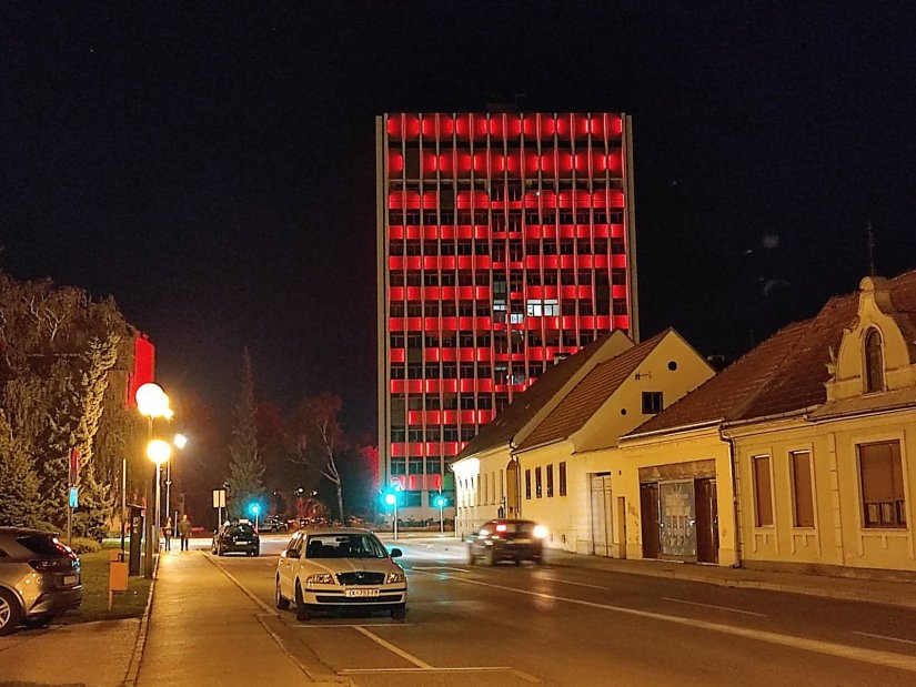 Varaždinski Vodotoranj u znaku borbe protiv sepse, bolesti od koje svake tri sekunde jedna osoba umre