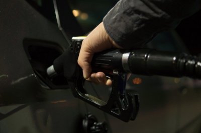 PROMJENA Za 10-ak lipa niža cijena benzina i dizela, plavi dizel i dalje &quot;zamrznut&quot;