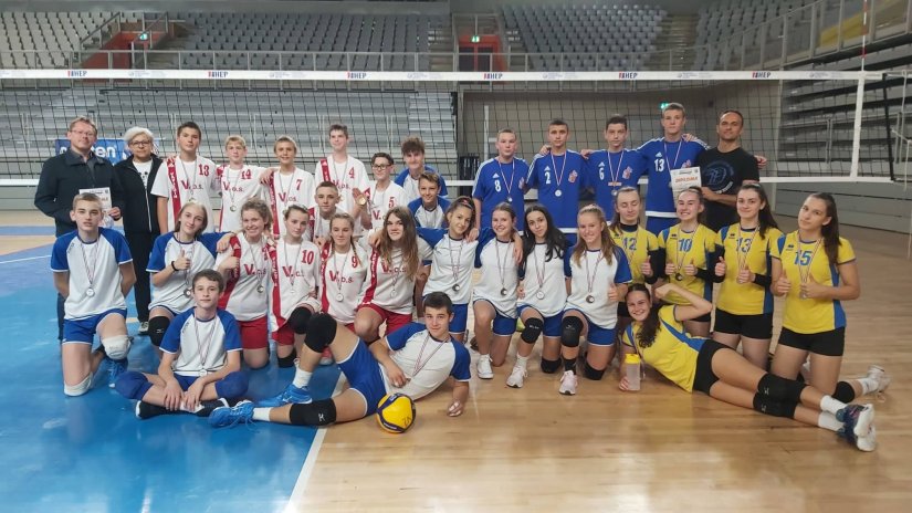 OBILJEŽEN EUROPSKI TJEDAN SPORTA Prva Gimnazija i Peta Osnovna pobjednici turnira u odbojci