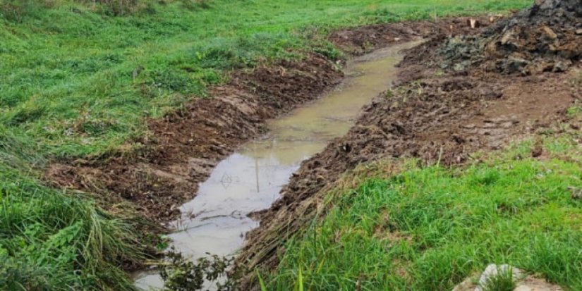 U tijeku radovi na čišćenju i uređenju korita potoka Škriljevec