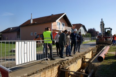 FOTO Nakon dugih 17 godina, i posljednja ulica u naselju Trnovec dobiva kanalizacijsku mrežu