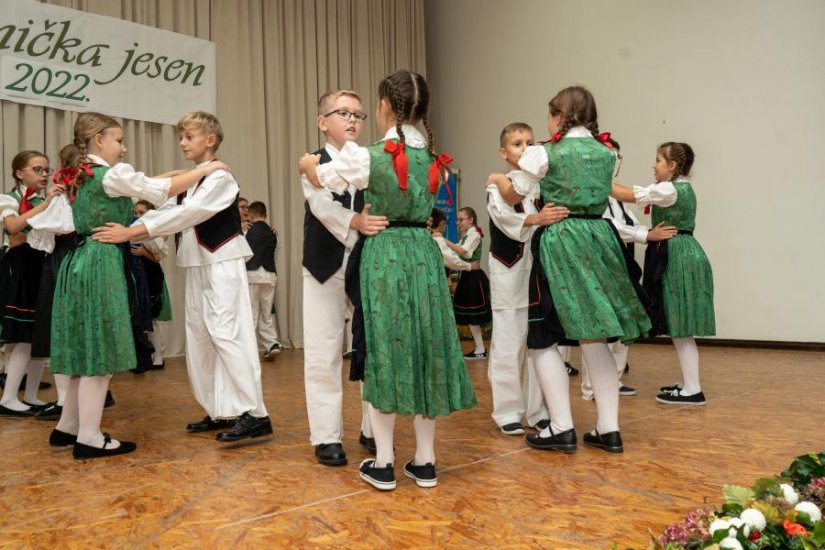 FOTO Jubilarne, 20. &quot;Viničke jeseni&quot; rasplesale Vinicu!