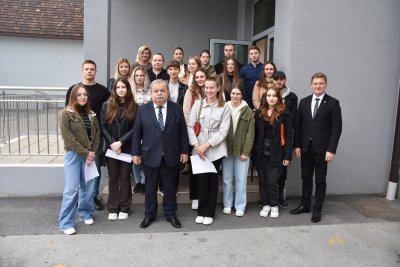 U Cestici potpisani ugovori za studentske stipendije