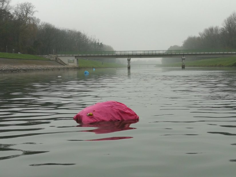 FOTO Pogledajte što je slučajni prolaznik izvadio iz Dravskog kanala!