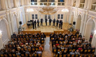 FOTO Gala koncert Hrvatskog vokalnog ansambla Sv. Blaž oduševio varaždinsku publiku