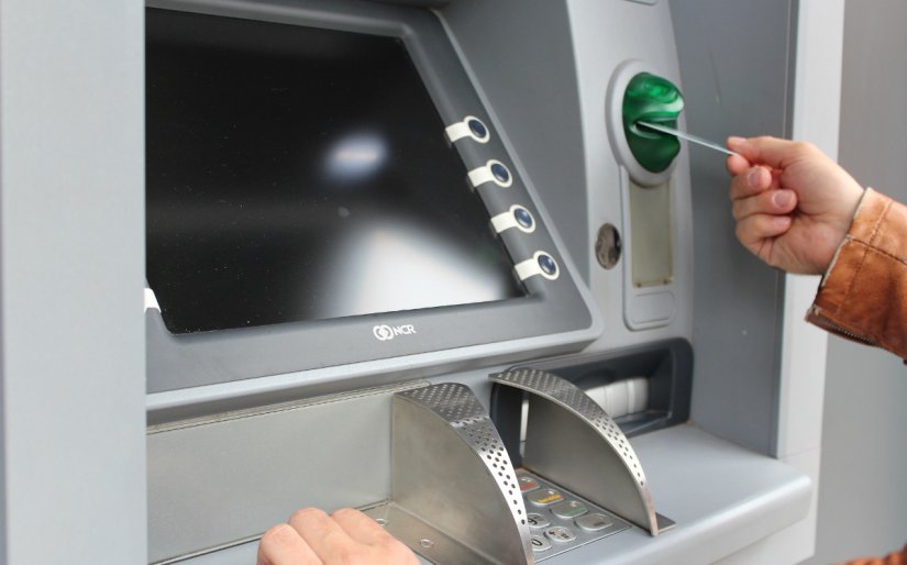 Zbog uvođenja eura uskoro masovno gašenje bankomata, kako do gotovine?