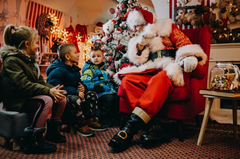 FOTO Varaždinci dočekali i Djed Mraza, sada je Advent u Varaždinu - potpun!