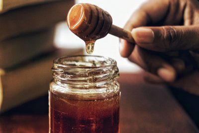 Jenkač upozorava: Potrebna veća kontrola meda i maslinovog ulja, patvorine sve prisutnije!