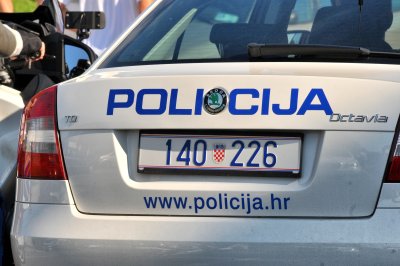 Sudar automobila u Jalkovečkoj ulici, ozlijeđena jedna osoba