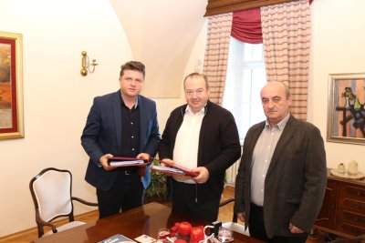 Potpisan još jedan ugovor za završetak procesa nabave polupodzemnih spremnika u Varaždinu
