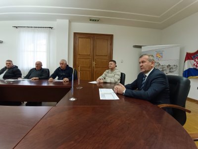 Župan Stričak s ribolovnim savezom raspravljao o kvaliteti vode, poribljavanju, zaštiti okoliša i budućim aktivnostima