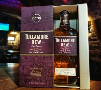 [DANI SVETOG PATRIKA] Medina Škrinja poklanja irski viski - Tullamore DEW 12-godišnji!