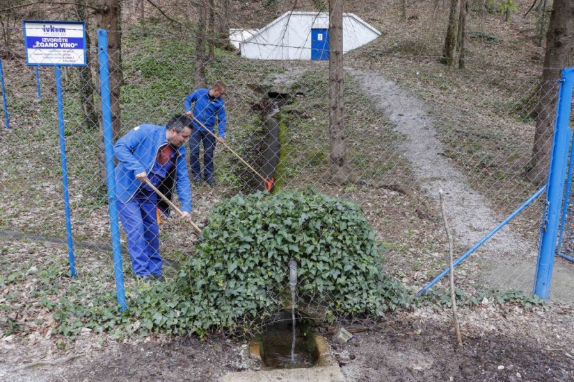 SVJETSKI DAN VODA Uređen okoliš kaptaže izvora na Žganom vinu i parkiralište