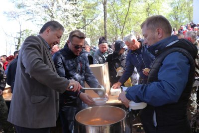 TRADICIJA Grad Lepoglava i Općina Bednja na Uskrsni ponedjeljak časte grahom na Ravnoj gori