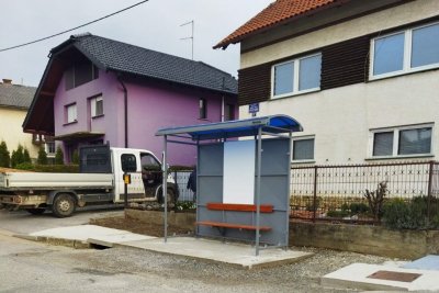 VARAŽDINSKE TOPLICE Nema više čekanja na kiši, postavljene nove nadstrešnice