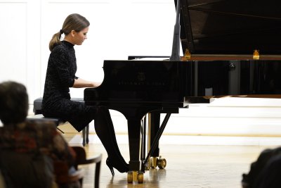 Pijanistički koncerti: Talentirani učenici i uspješna pijanistica u Glazbenoj školi u Varaždinu