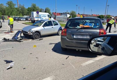 FOTO Prometna nesreća u Gospodarskoj ulici u Varaždinu