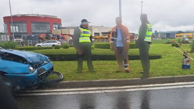 FOTO Prometna nesreća kod rotora na jugoistočnoj zaobilaznici