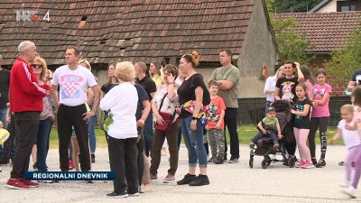 Roditelji prosvjedovali u Novom Marofu: Ravnatelj nije imao našu suglasnost, prijavio školu na zadnji dan