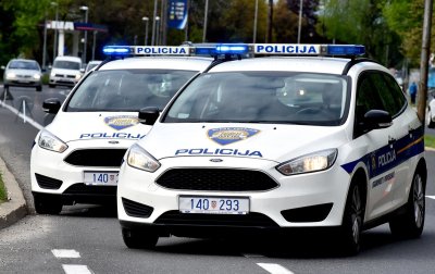 27-godišnjak izazvao sudar u Možđencu i ozlijedio čak tri policajca u službenom vozilu