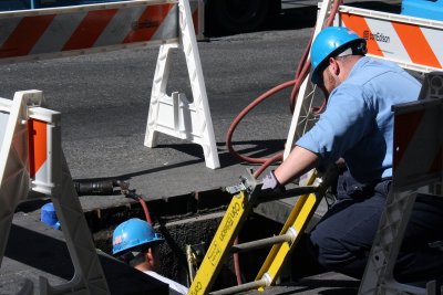 Kupio građevinske ljestve preko internet oglasnika pa ostao bez ljestvi i novca