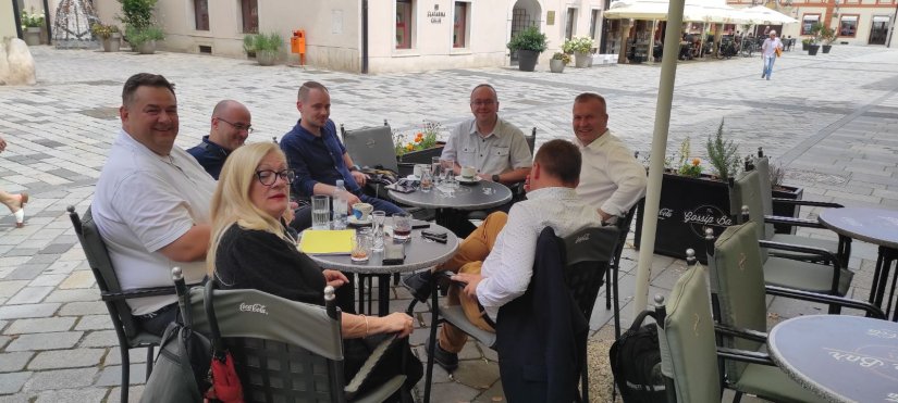 Nakon prozivki SDP-a na Županijskoj skupštini sjeli na kavu, stigao i prozvani Kišić