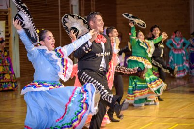 FOTO Folklorne skupine iz Maruševca, Poljske i Meksika okupile široku publiku na festivalu COFA