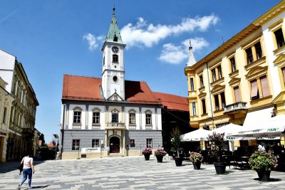 Grad Varaždin mijenja odluku o uporabi grba, zastave i logotipa