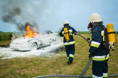 Na autocesti kod Goričana izgorio automobil