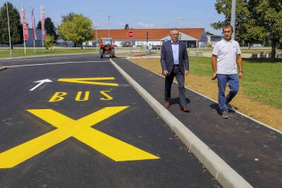 U Ivancu novo okretište školskog autobusa, LED rasvjeta i nogostup do škole