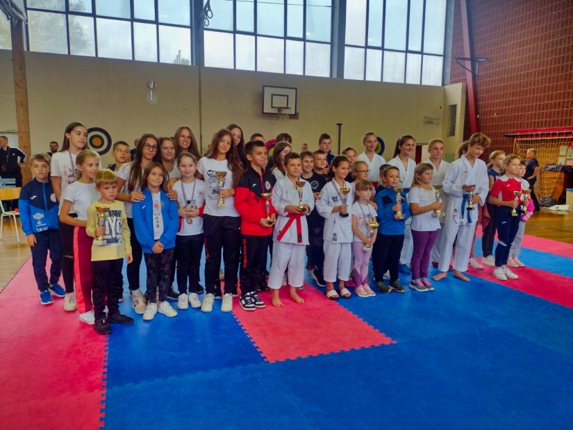 Proglašeni pobjednici županijske karate lige