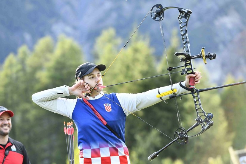 Amanda Mlinarić srebrna i brončana na EP u poljskom streličarstvu