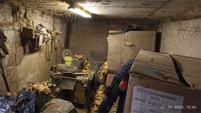 FOTO Varaždinski carinici u tajnom podrumu pronašli 1,3 tone duhana