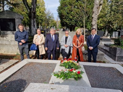 Izaslanstvo HNS-a odalo počast na zagrebačkom Mirogoju