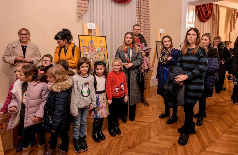 FOTO Otvorene izložbe u obnovljenoj Gradskoj vijećnici