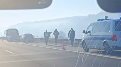 Zbog nesreće na autocesti između Brezničkog Huma i Komina u smjeru Zagreba vozi se usporeno