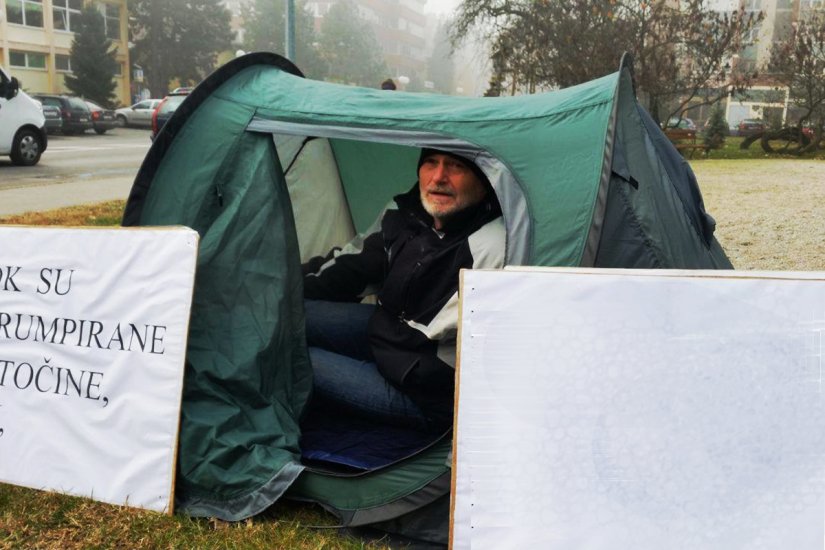 Zašto neću vidjeti svoje unučice, Kanađanke, ni ovaj Božić ni iduće godine