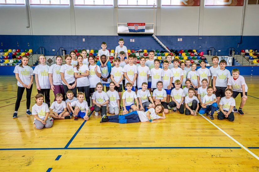 FOTO Mladim sportašima diplome i majice za sudjelovanje u 8. izdanju Zimskog višeboja