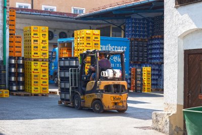 Radnik u Turčinu smrtno stradao na poslu, pritisnuo ga viličar