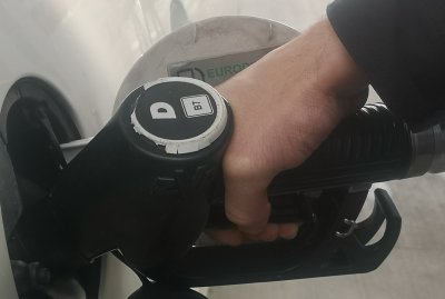 Loša vijest za vozače - od utorka poskupljuje gorivo
