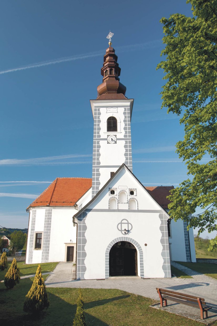 Župna crkva Pohođenja Blažene Djevice Marije u Višnjici