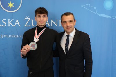 Župan Matija Posavec čestitao europskom viceprvaku i najboljem junioru svijeta Svenu Strahiji