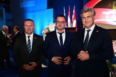 HDZ &quot;Gradsko vijeće Ivanca donijelo odluku kojom se financijski rasterećuju roditelji&quot;