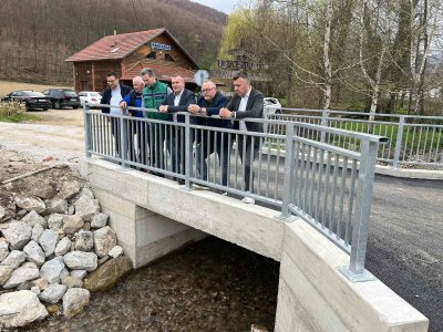 Župan Stričak obišao radove na sanaciji ceste i održavanju vodotoka Ivanečke Željeznice